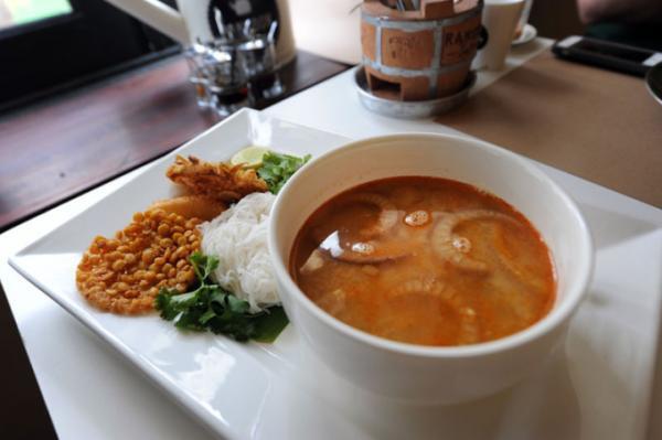 ヤンゴンで人気のお洒落カフェ「RANGOON TEA HOUSE」