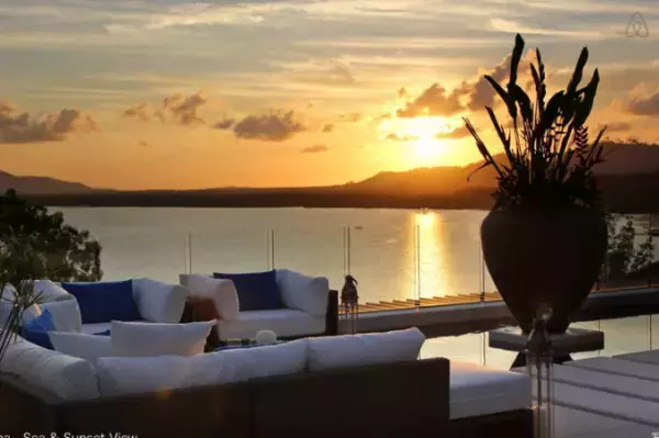 別荘感覚で滞在！プーケット島で海を一望できる豪華ヴィラに泊まろう