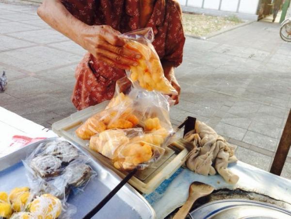 タイのマクドナルド限定メニュー「パトンコー」と「ジョーク」で朝マック！