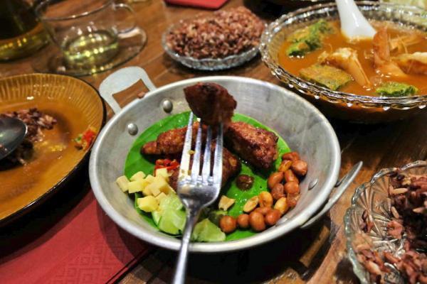 タイ全土の家庭料理を食べ尽くす！！バンコクで話題のレストラン「EAT eat all thai」