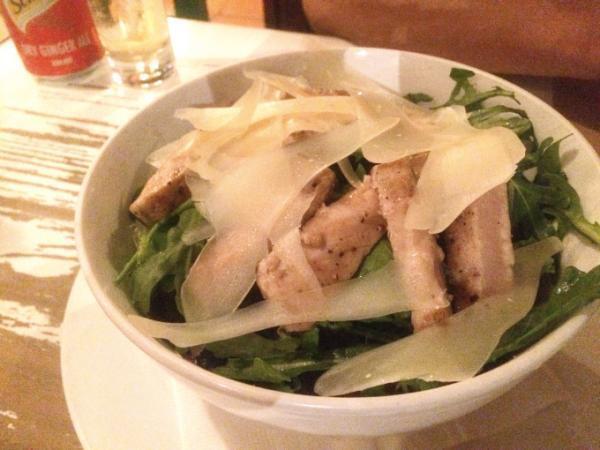 シェムリアップで人気の絶えないイタリア料理レストラン「il forno」