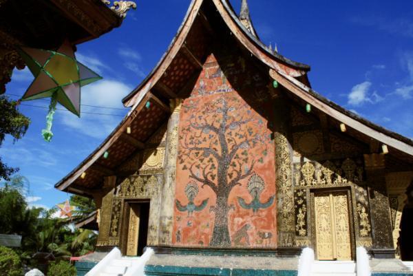 短期旅行でも2つの世界遺産を楽しめるラオス！メコン川のほとりでお寺や遺跡を堪能しよう！