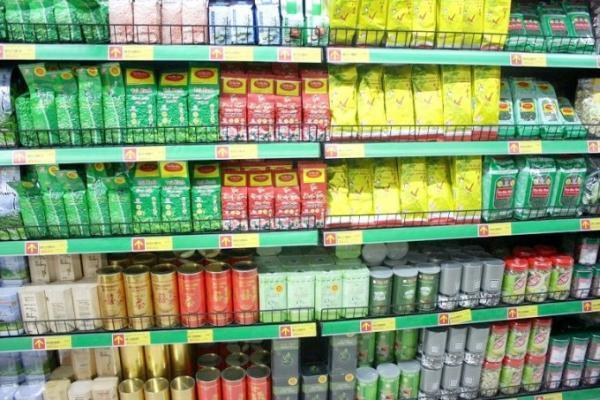 まとめてお土産を買うならココ！ドンコイ通りの便利なスーパー 「VinMart（ビンマート）」