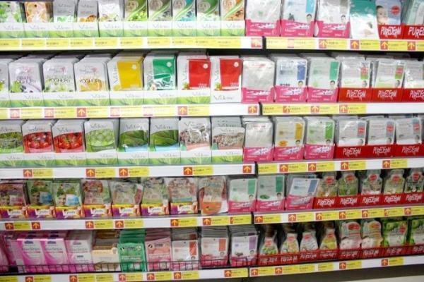 まとめてお土産を買うならココ！ドンコイ通りの便利なスーパー 「VinMart（ビンマート）」