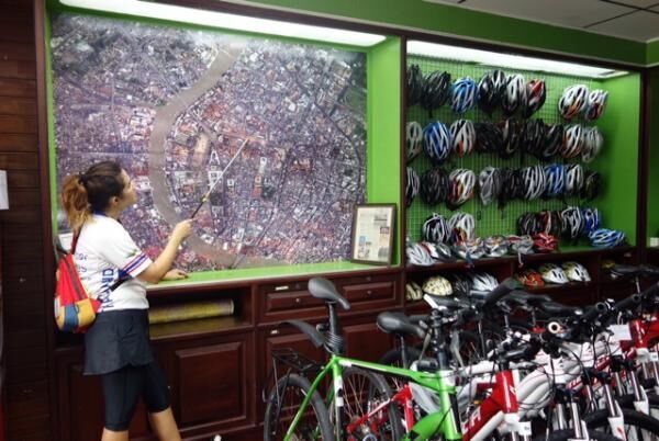 バンコクを自転車で駆け抜ける。爽快なサイクリングツアーが人気