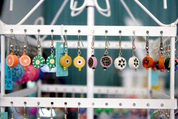 フランス人のご主人とベトナム人の奥様が営むアクセサリーショップ「Loan Kail Paris」