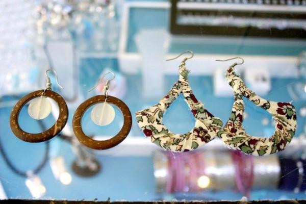 フランス人のご主人とベトナム人の奥様が営むアクセサリーショップ「Loan Kail Paris」