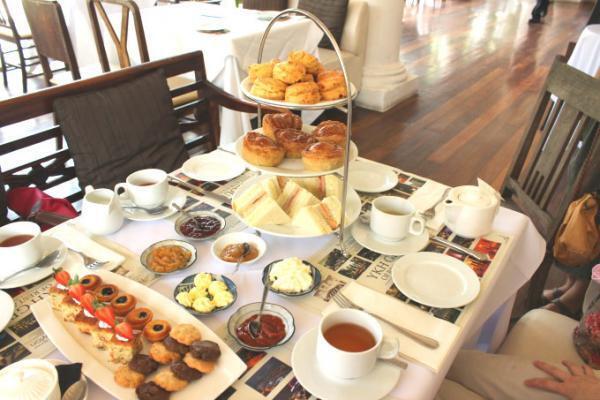 憧れのアフタヌーンティー＆ハイティー デビューは東南アジアで！