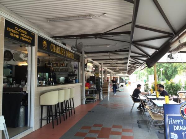 空港近くの公園から海を眺めてゆっくり過ごそう