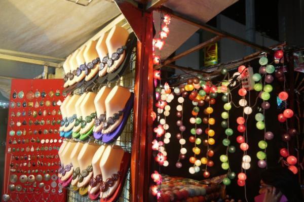 東南アジアの夜を楽しむ！活気溢れるナイトマーケットへ繰り出そう