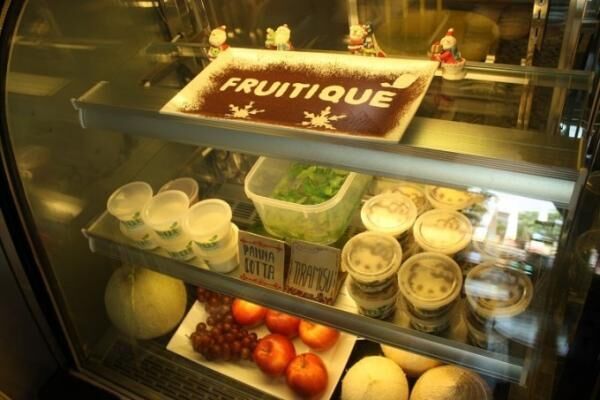 ベンタイン市場周辺での休憩に便利！フレッシュフルーツジュース屋さん「FRUITIQUE」