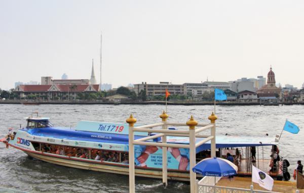 寺院をめぐりタイの新年を迎えよう！「ウォーター・フェスティバル2015」開催