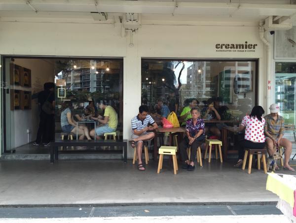 シンガポーリアンで賑わう下町のアイスクリーム店「Creamier」