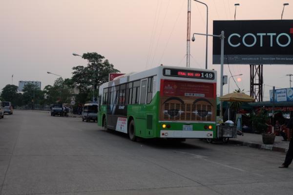 バンコクから2時間でラオス国境に！飛行機+バスでお得にラオス旅