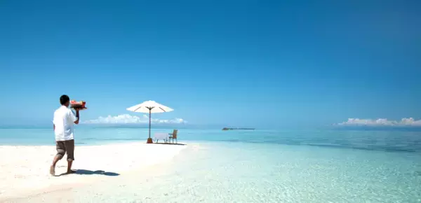 おなじみのビーチから半歩先に待つ、穴場な絶景ビーチ