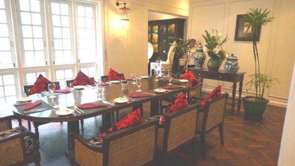 ヤンゴンの老舗一軒家レストランで西洋料理に舌鼓