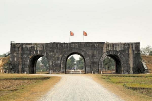ベトナム北部の世界遺産！奇岩、洞窟、遺跡を楽しもう！