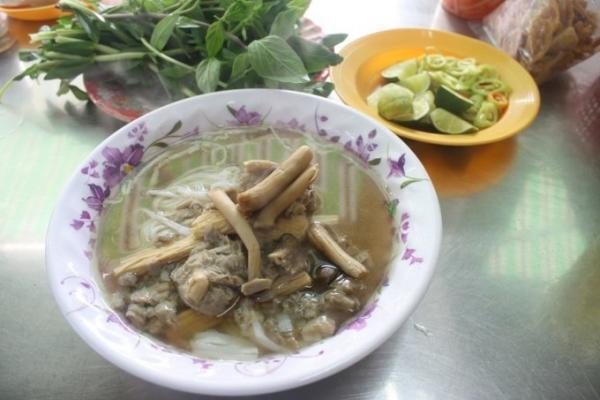 ホーチミンで食べられる変わり種フォー4選