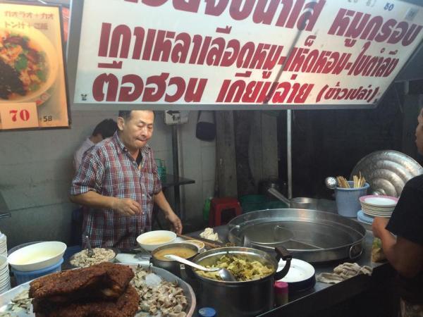 タイの有名屋台村が撤退へ！いま食べておきたい逸品とは…