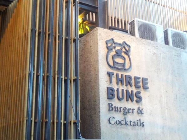 東南アジアでも大人気！肉厚ジューシーバーガーを食べよう