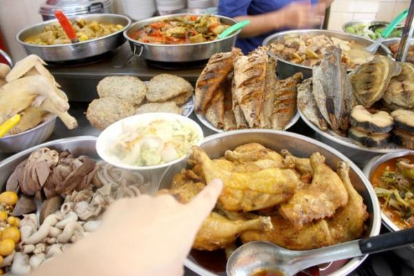 ベトナムの大衆食堂「クアンコム・ビンザン」を攻略しよう！