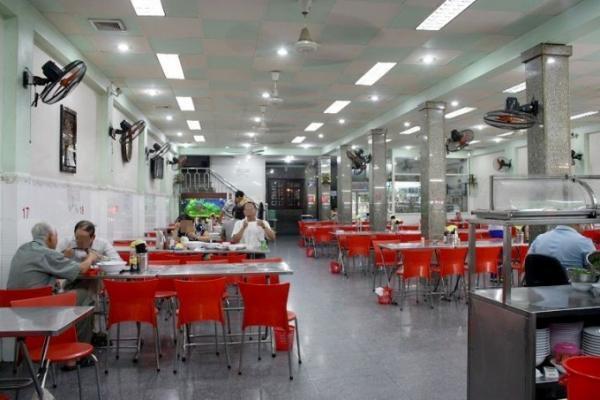 ベトナムの大衆食堂「クアンコム・ビンザン」を攻略しよう！