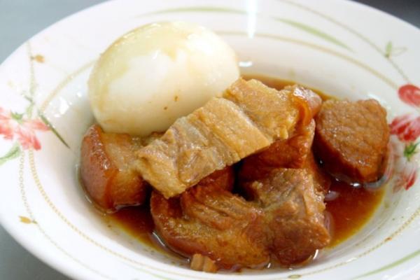 ベトナムの大衆食堂「クアンコム・ビンザン」を攻略しよう！