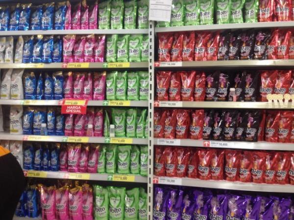 インドネシアのカルフールで買うバラマキ土産