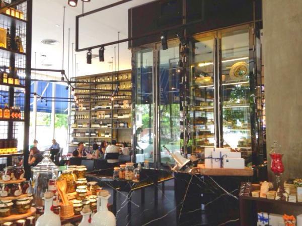 バンコクでNew Openの朝食メニューが自慢のレストラン