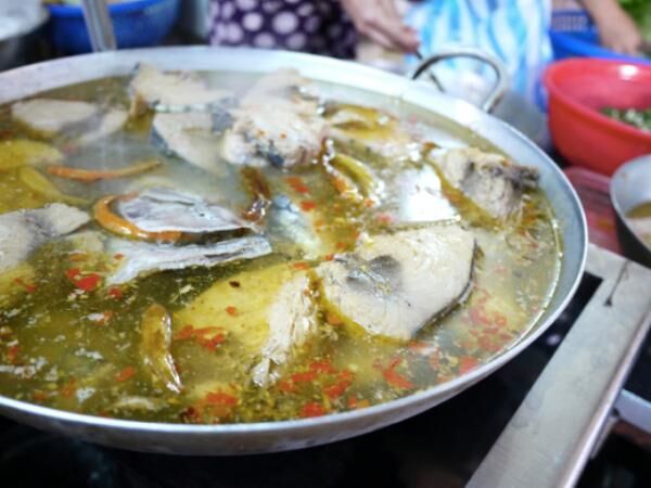 ベトナム中部ダナンで愛される麺料理「ブンチャーカー」