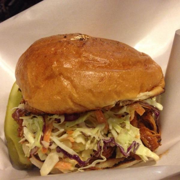 一風変わった場所にオープン？バンコクで人気のビールバー