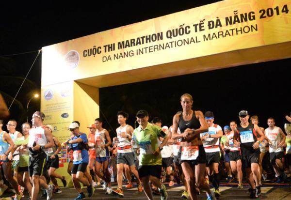 人気急上昇中の美しいビーチを走る「ダナン国際マラソン」