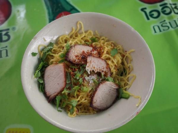 バンコクのバックパッカーの聖地「カオサン通り」の今