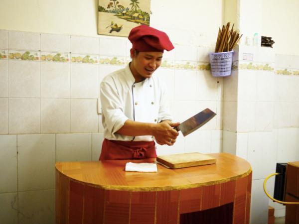 シクロがお迎え！ホーチミンのアットホームなベトナム料理教室へ