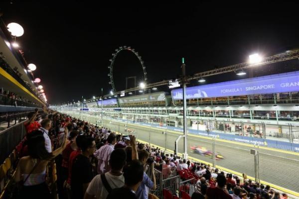 大迫力のアジア初ナイトレース「F1 シンガポールグランプリ」
