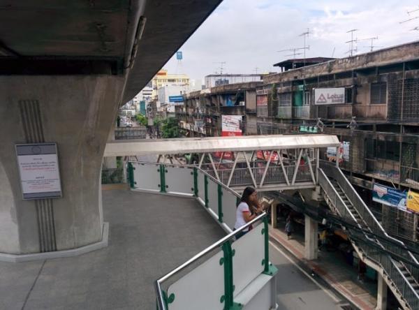 タイシルクをオトクに買うなら「ジム・トンプソン」のアウトレットへ