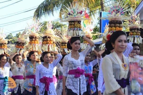 バリ島の伝統を楽しく伝える「サヌール・ビレッジ・フェスティバル」