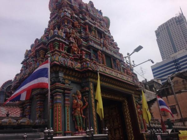 10バーツのクリームパンが人気！バンコクのローカルベーカリー