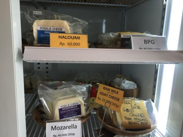 ジャカルタおしゃれエリアのオーガニックチーズ店