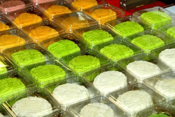 色とりどりの月餅でお祝い！シンガポール中秋祭