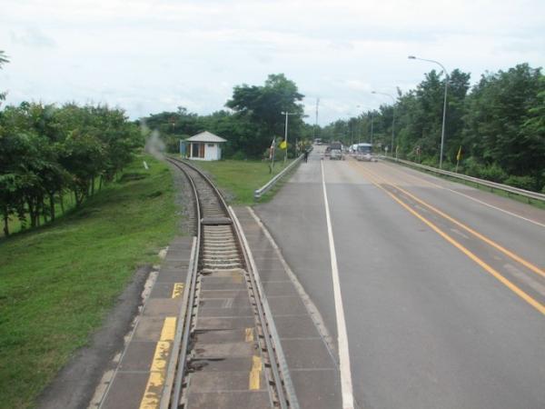 国際列車で国境を越える！タイからラオスへの旅