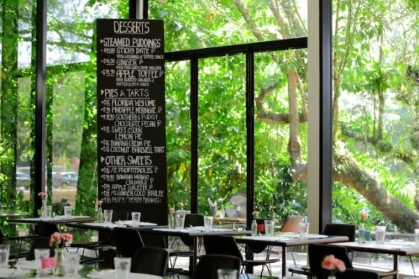 英国文化が残るシンガポール デンプシー ヒル でオシャレな週末を 15年8月27日 ウーマンエキサイト 1 3