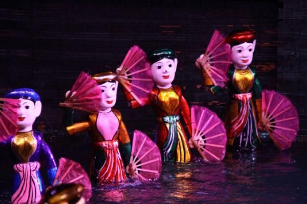 ランタンナイトに水上人形劇も！「ベトナムフェスタ in 神奈川」