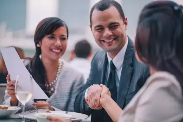 商談に花が咲く！東南アジアでビジネスマンに喜ばれるおみやげ