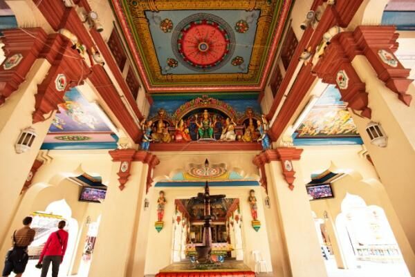シンガポール最古のヒンズー教寺院「スリ・マリアマン寺院」