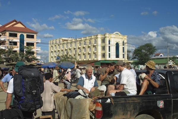 バンコクから陸路で目指すアンコールワット