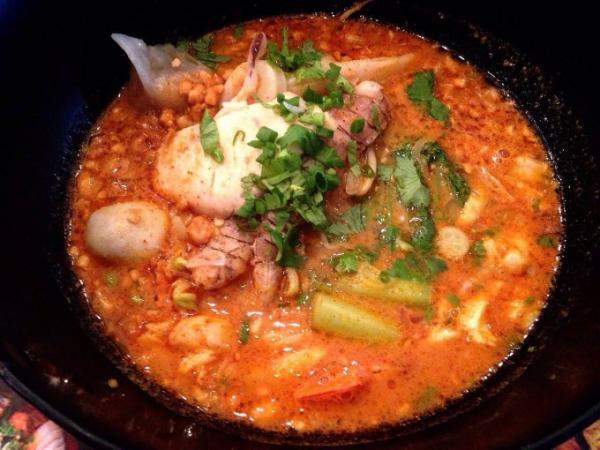 ラヨーン産のシャコを思いっきり堪能！バンコクのシーフード食堂