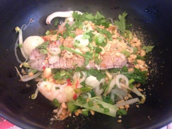 ラヨーン産のシャコを思いっきり堪能！バンコクのシーフード食堂