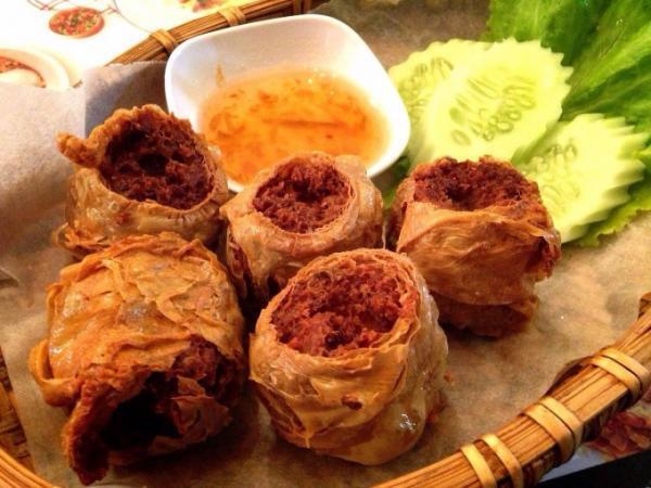 ラヨーン産のシャコを思いっきり堪能！バンコクのシーフード食堂