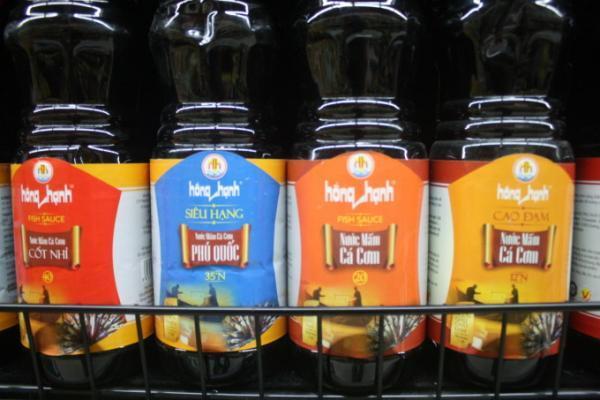 ベトナム料理に欠かせない調味料「ヌクマム」とは？